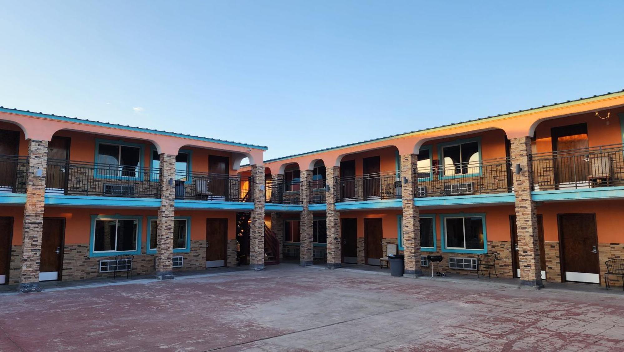 B&J Hotel And Apartments Pecos Exterior foto